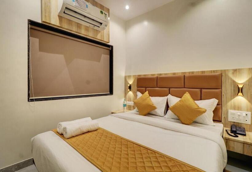 اتاق استاندارد, Enigma Inn