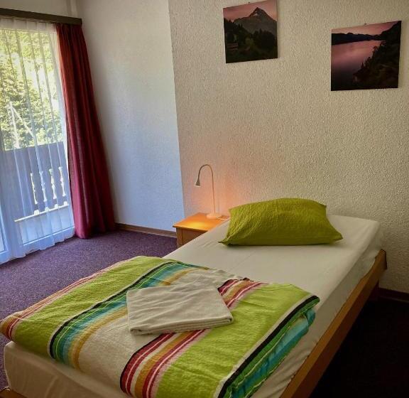 غرفة قياسية فردية, Waldhof