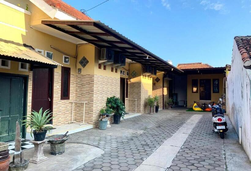 Standard Szoba, Offspring Ijen Hostel Banyuwangi