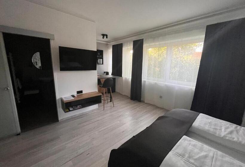 شقة غرفة نوم واحدة مطلة على المدينة, Várkapu Apartmanok 2