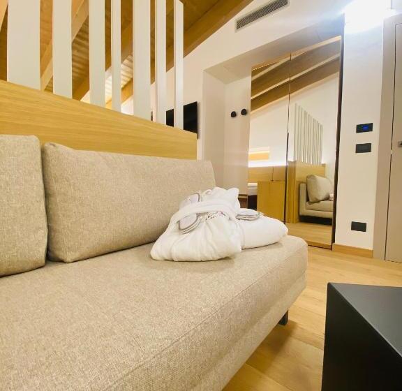 غرفة ديلوكس ثلاثية, Wine Hotel San Carlo   Relais & Spa