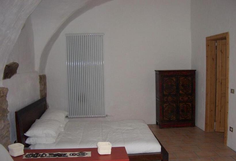 غرفة كلاسيكية رباعية, Beb Ariefil   Tenno