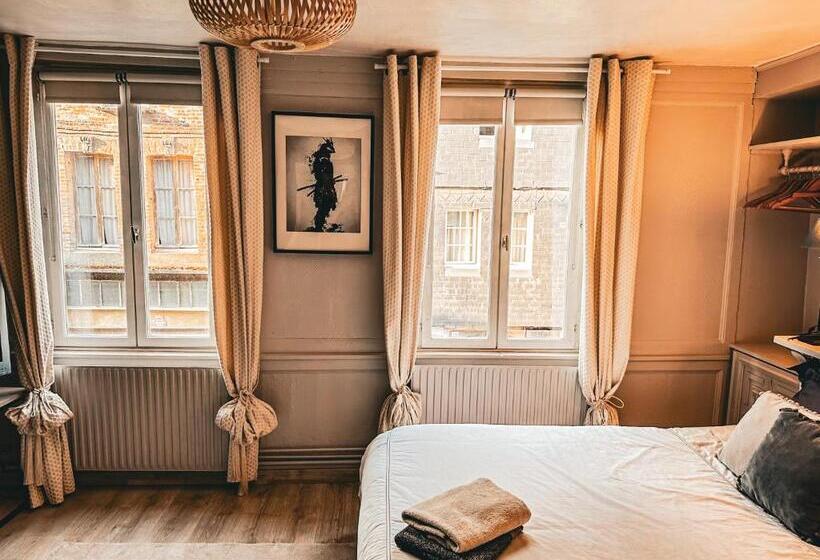 اتاق استاندارد سه نفره, Le 105, Honfleur