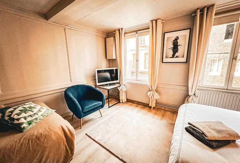 غرفة قياسية ثلاثية, Le 105, Honfleur