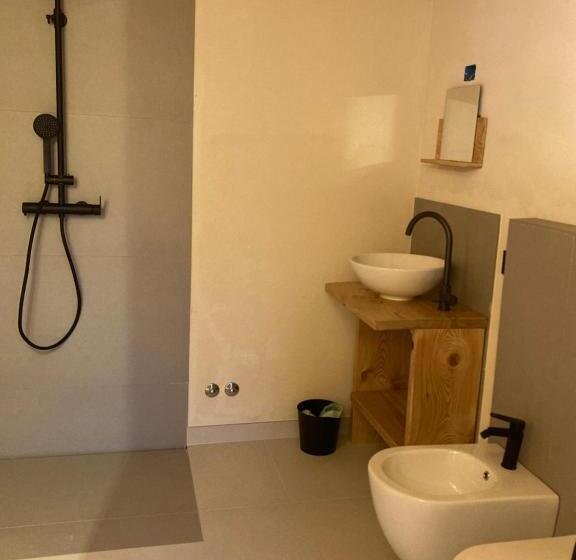 غرفة قياسية مزوَّدة بشُرفة, Agriturismo Mirtilla