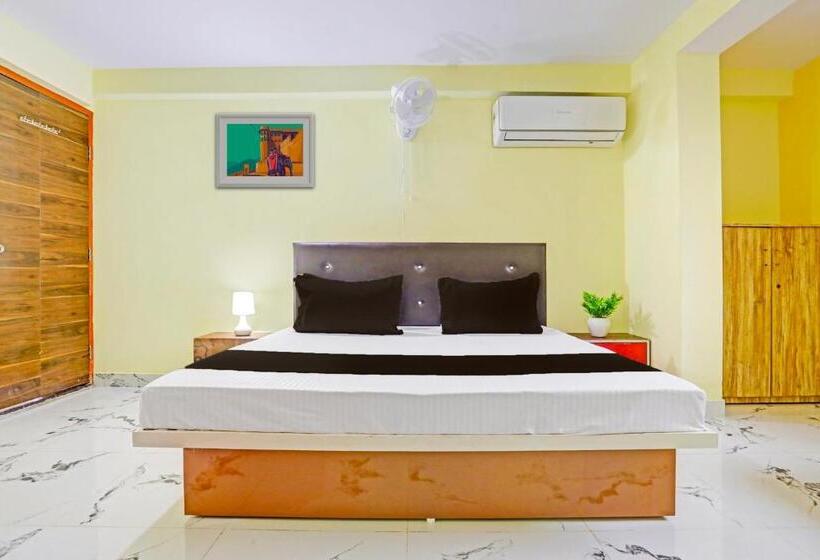 Standard Trippelrum, Oyo Manav