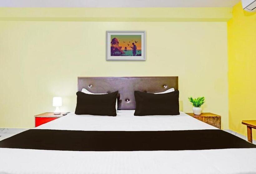 Standard Trippelrum, Oyo Manav