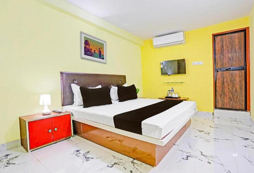 Standard Trippelrum, Oyo Manav