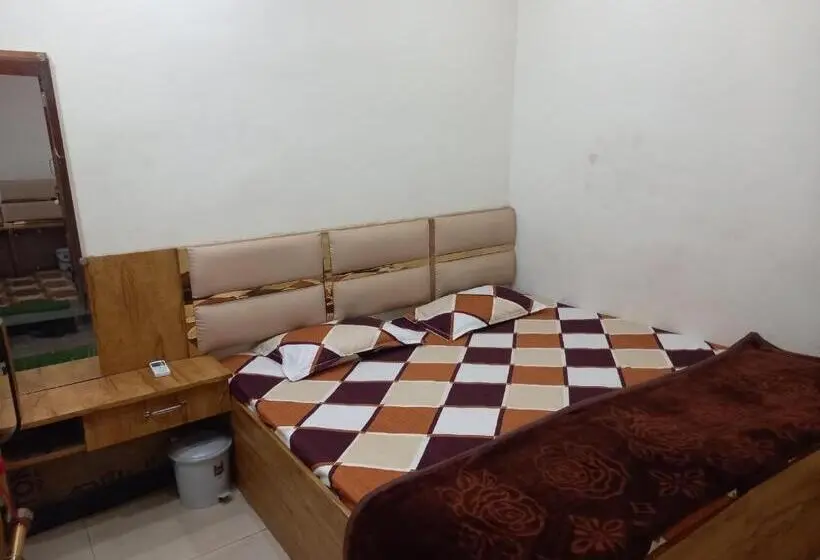 اتاق لوکس, Yuvan Palace