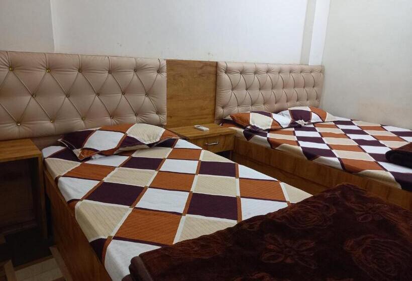 غرفة ديلوكس عائلية, Yuvan Palace