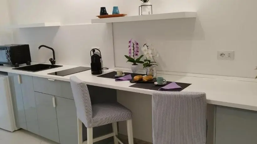海の見えるスタンダードスタジオ, La Casa Di Mest Pepp