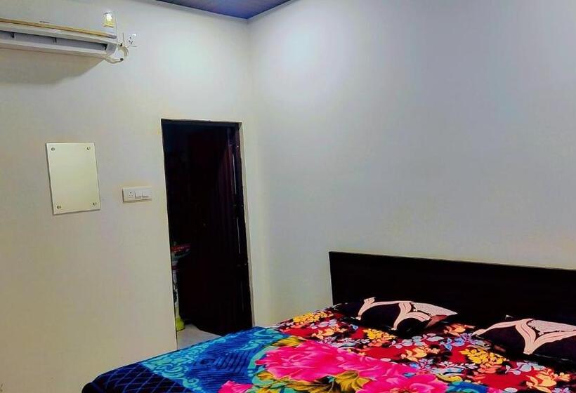 Quarto Estandar, Shree Banke Bihari Atithi Bhawan