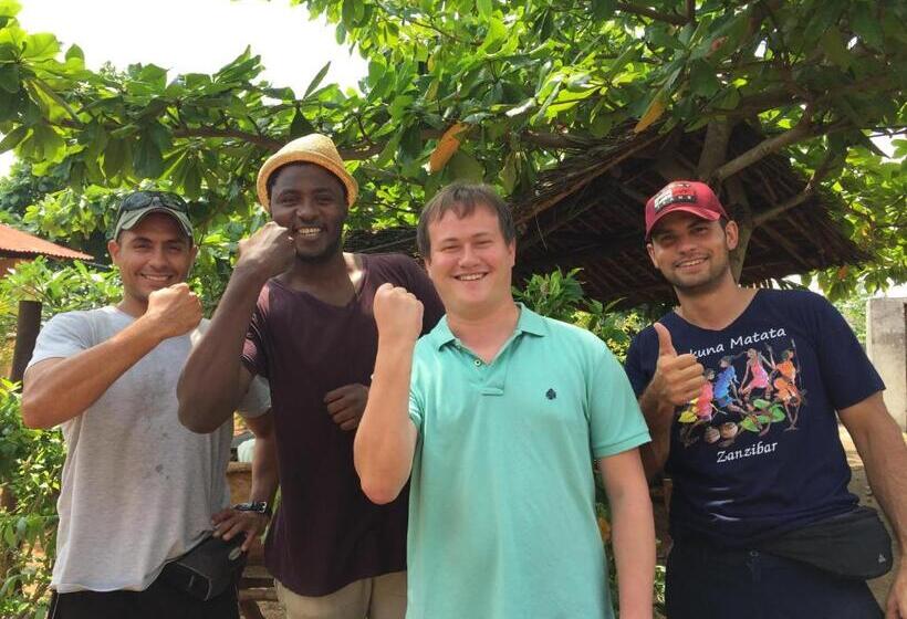 اتاق استاندارد, Mwana House