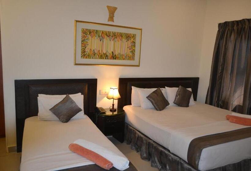 Номер Стандарт Плюс, Green Grass Hotel & Restaurant