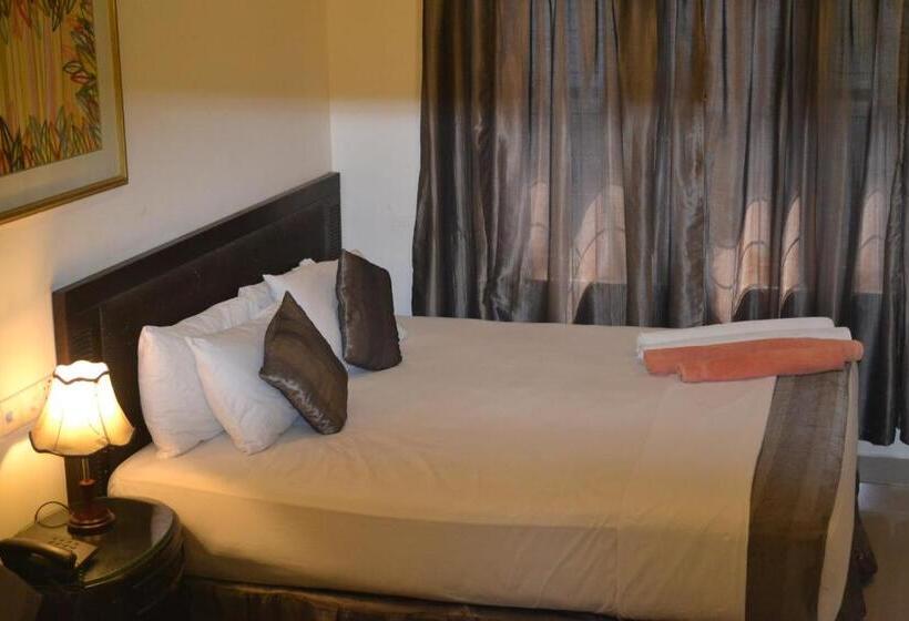 Номер Стандарт Плюс, Green Grass Hotel & Restaurant