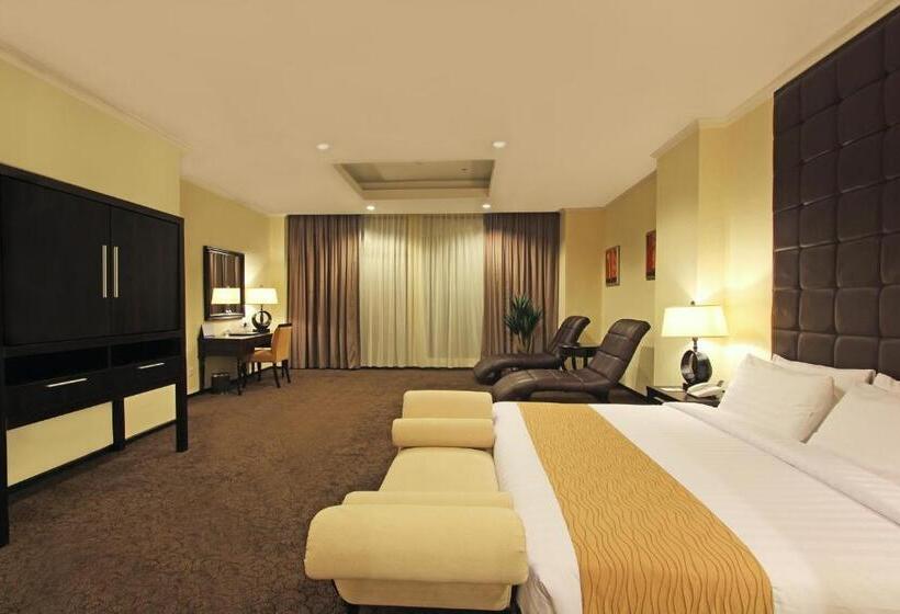 جناح مزود بحمام سباحة, Harmoni One Convention Hotel And Service Apartments