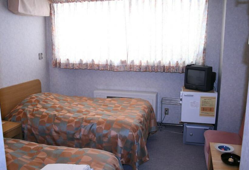 חדר סטנדרט יחיד, Akakura Wakui