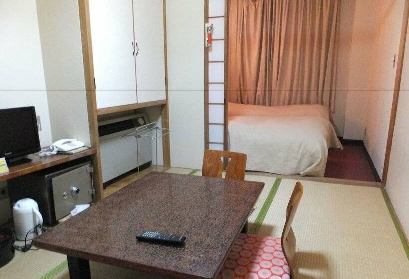 חדר סטנדרט, Akakura Wakui