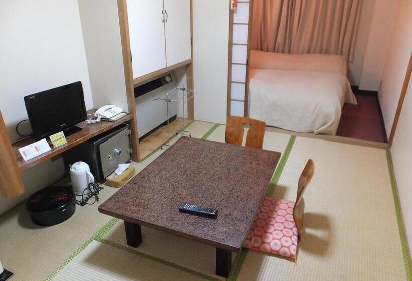 חדר סטנדרט, Akakura Wakui