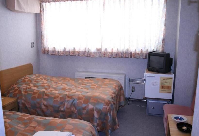 חדר סטנדרט יחיד, Akakura Wakui