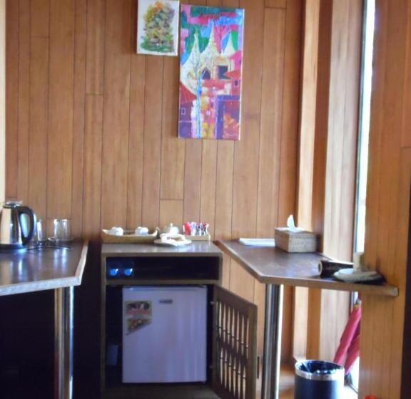 اتاق لوکس, Aythaya Monte Divino Lodge