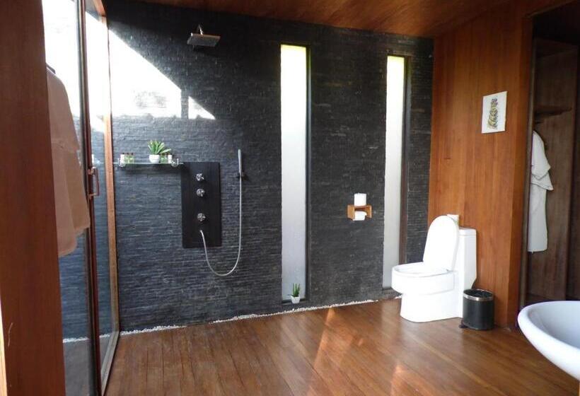 اتاق لوکس, Aythaya Monte Divino Lodge