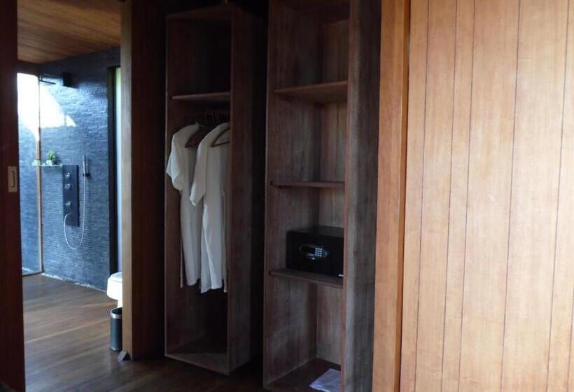 اتاق لوکس, Aythaya Monte Divino Lodge