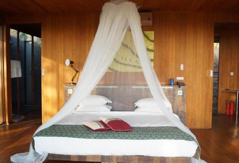 اتاق لوکس, Aythaya Monte Divino Lodge