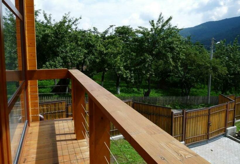 سوییت جونیور, Chalet Mont Blanc