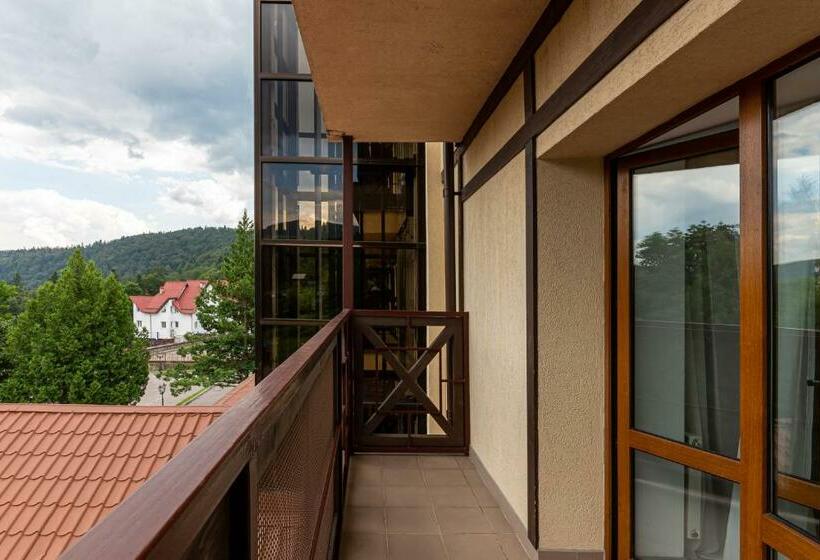 سوییت جونیور, Edelweiss