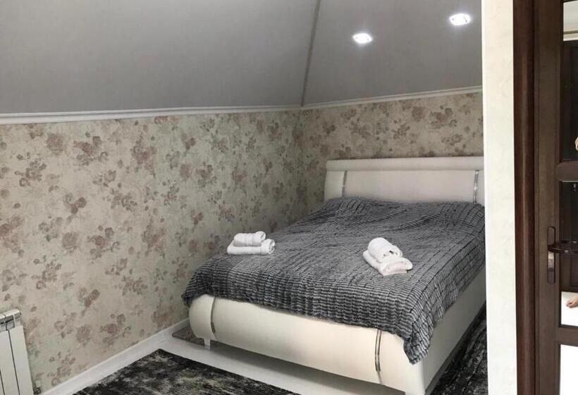 اتاق لوکس, Kalyan & Spa