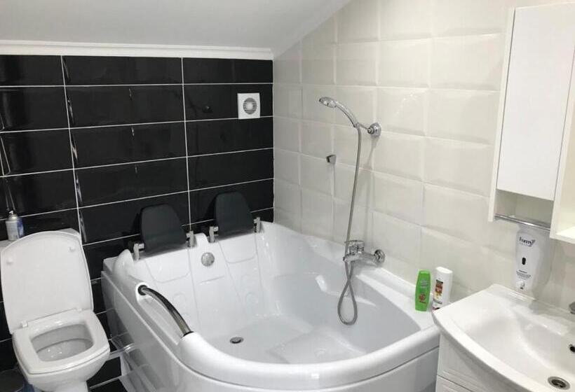 اتاق لوکس, Kalyan & Spa