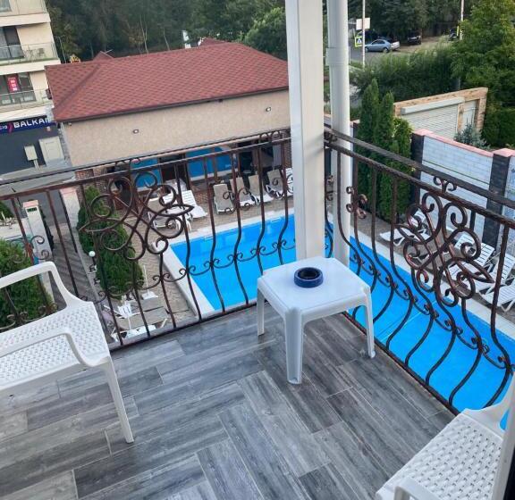 اتاق لوکس, Kalyan & Spa