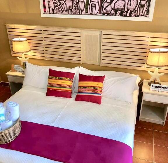 اتاق استاندارد با چشمانداز دریا, Mr. Tucan