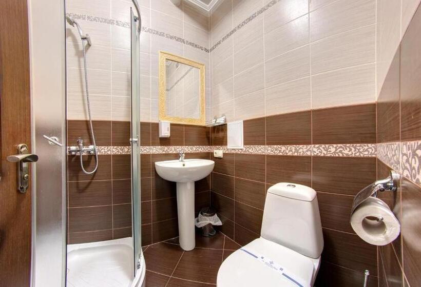 اتاق کلاسیک سه تخته, Sofia