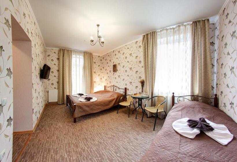 اتاق کلاسیک سه تخته, Sofia