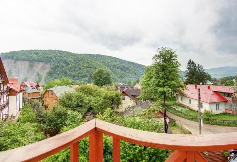 سوئیت با بالکن, Sofia