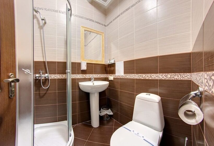 اتاق کلاسیک سه تخته, Sofia