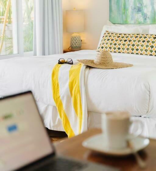 سوئیت با تخت بزرگ, The Beach House Boutique