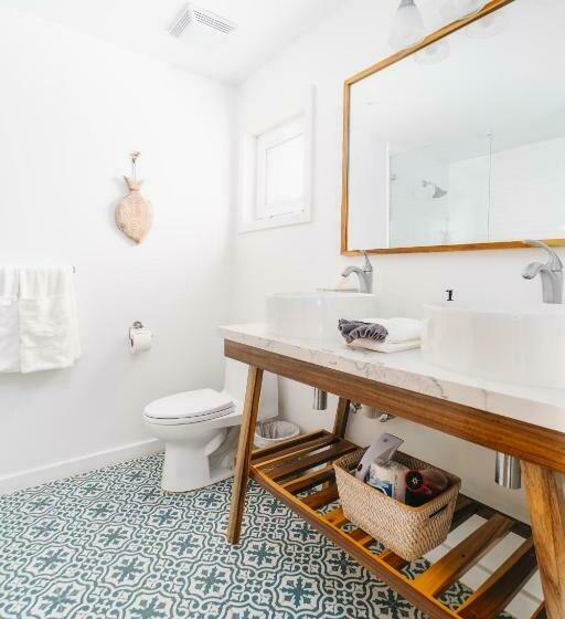 سوئیت با تخت بزرگ, The Beach House Boutique