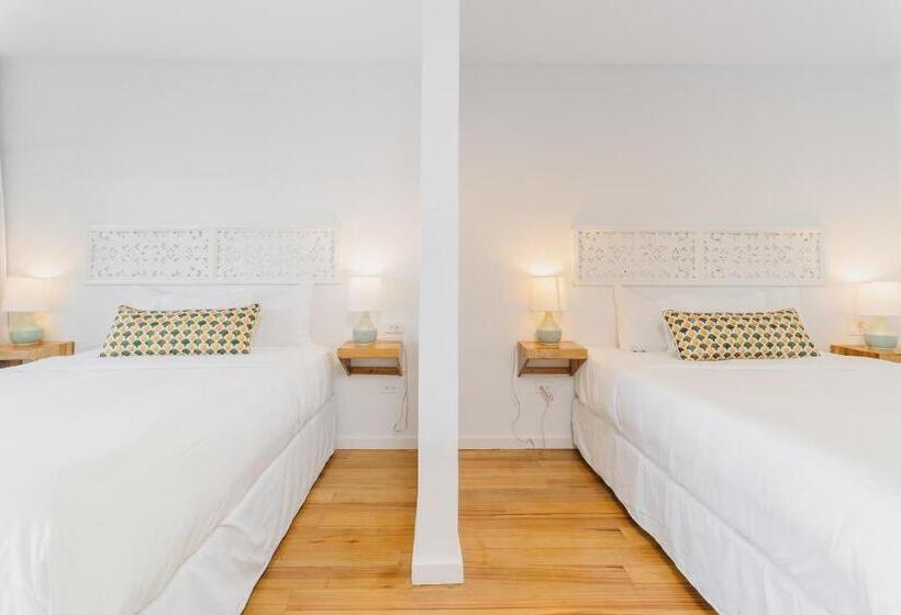 سوییت لوکس, The Beach House Boutique