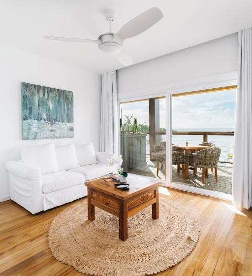 Deluxe Suite King Bed, The Beach House Boutique