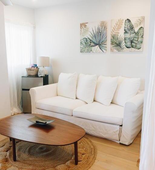 سوئیت پریمیوم, The Beach House Boutique