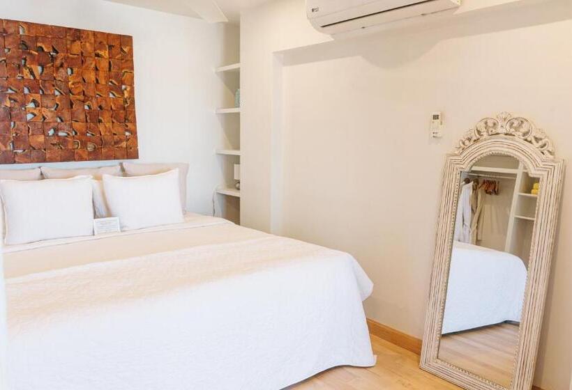 سوئیت پریمیوم, The Beach House Boutique