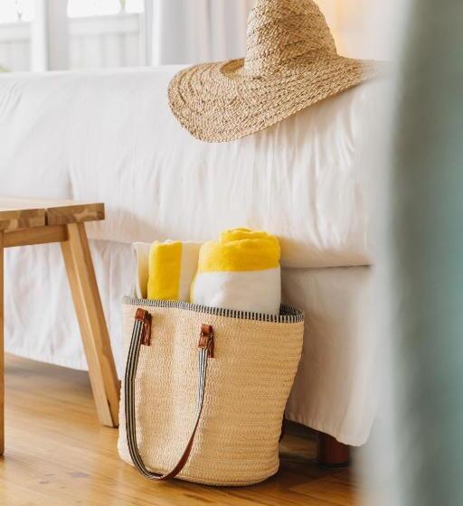 سوییت لوکس, The Beach House Boutique