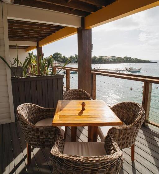 Deluxe Suite King Bed, The Beach House Boutique