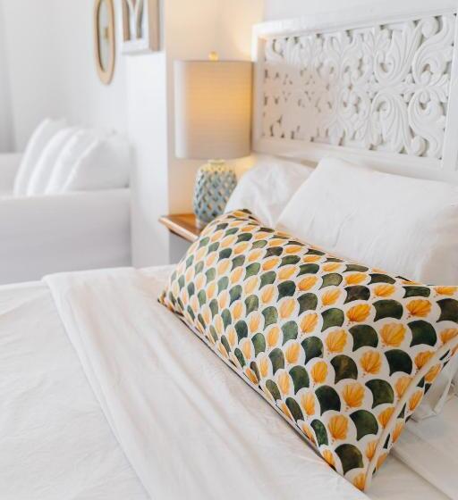 سوییت, The Beach House Boutique