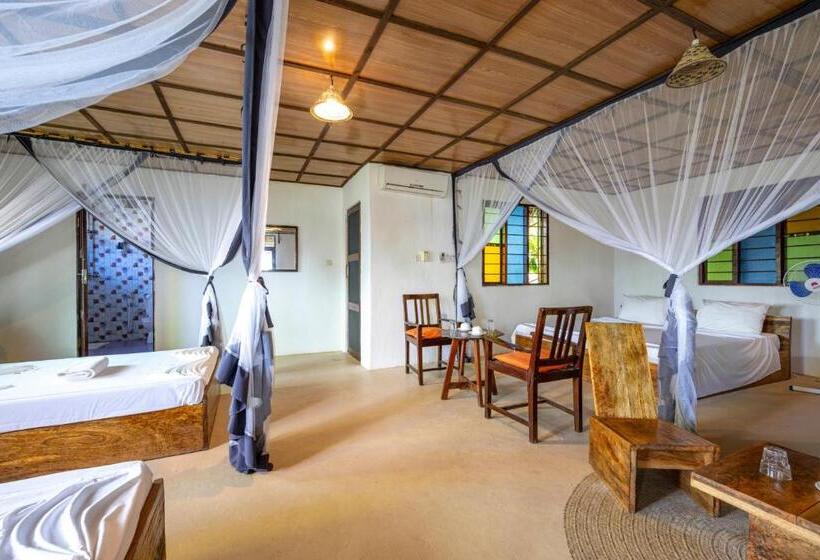 带阳台标准四人间, The Seles Boutique