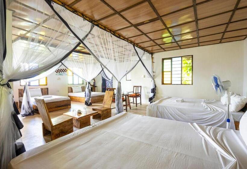 带阳台标准四人间, The Seles Boutique