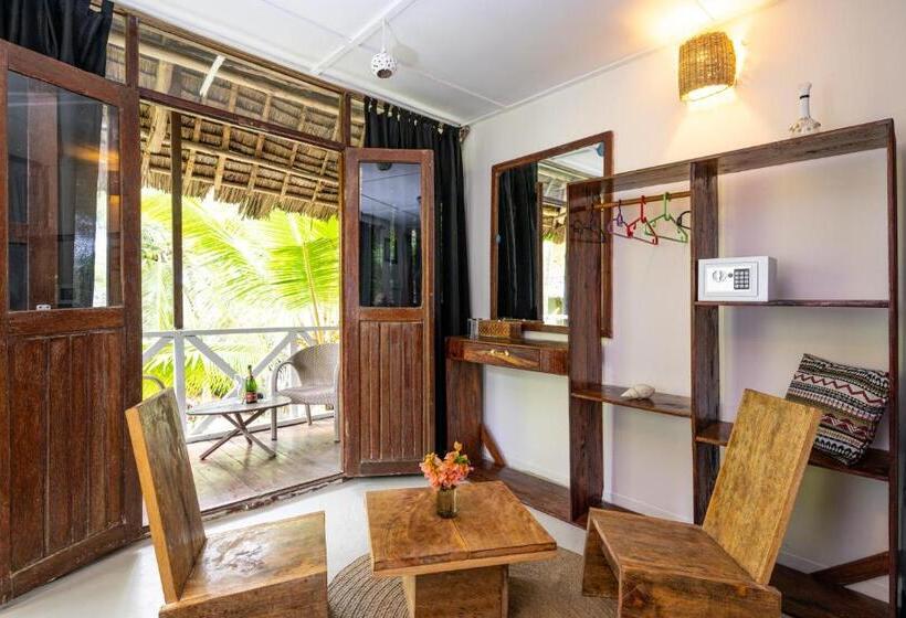 基本间, The Seles Boutique